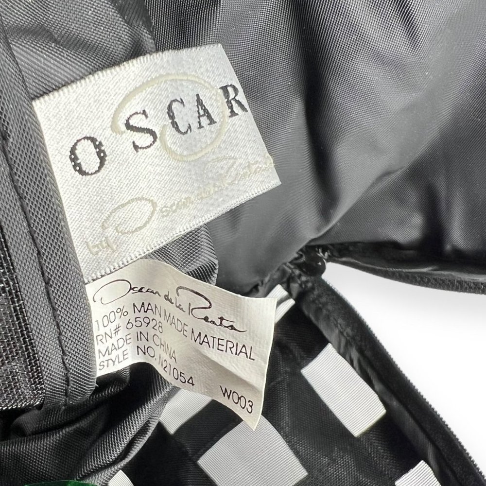 Oscar De La Renta Mesh Cosmetic Bag - Picture 4 of 7